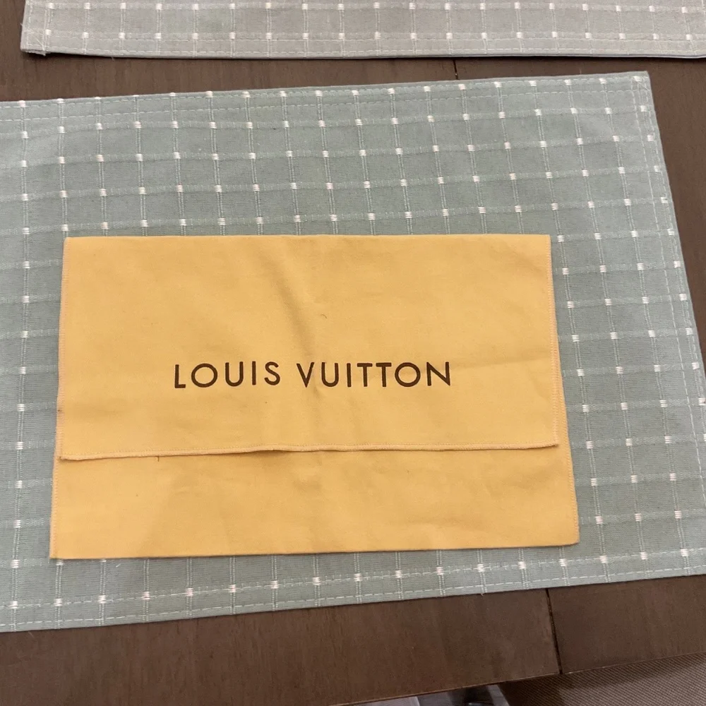 LV Signature Cosmetic Pouch - Picture 5 of 5